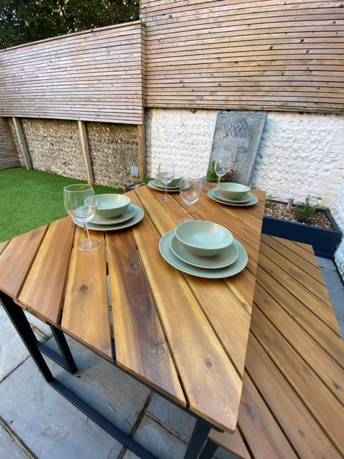 Stylish 2 Bedroom Cottage, Close To Town Centre Worthing Exterior photo